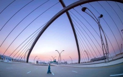 الصورة: الصورة: محمد بن راشد يطلق "جسر إنفينيتي" تحفة معمارية عالمية
