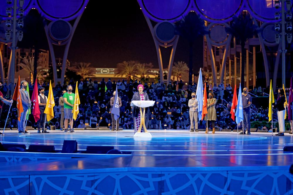 الصورة : أمينة محمد نائب الأمين العام للأمم المتحدة تلقي كلمتها خلال افتتاح أسبوع الأهداف العالمية في ساحة الوصل في إكسبو 2020 دبي، يناير 15 2022 | تصوير: سالم خميس