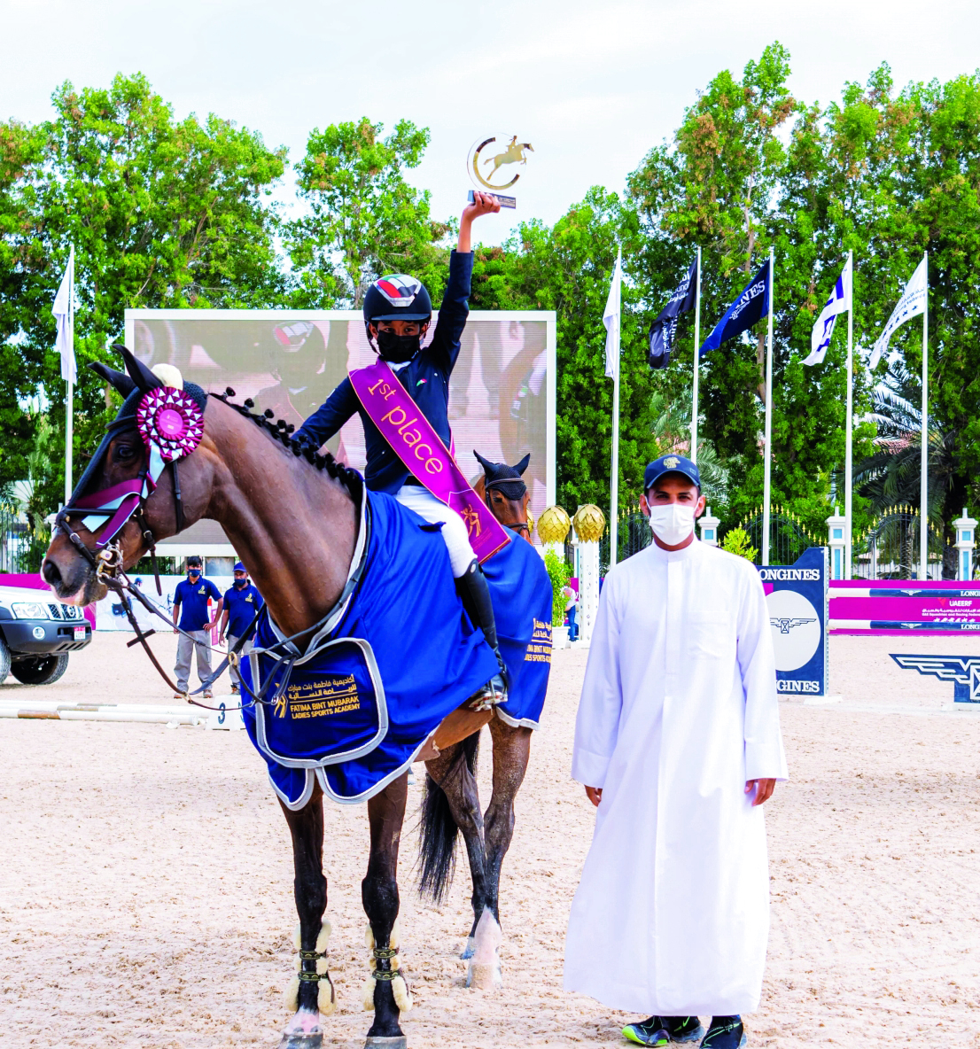 فرسان الإمارات يتألقون في كأس أكاديمية فاطمة بنت مبارك الدولية لقفز الحواجز