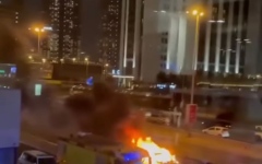 الصورة: الصورة: دفاع مدني دبي يسيّطر على حريق سيارة في منطقة البدع