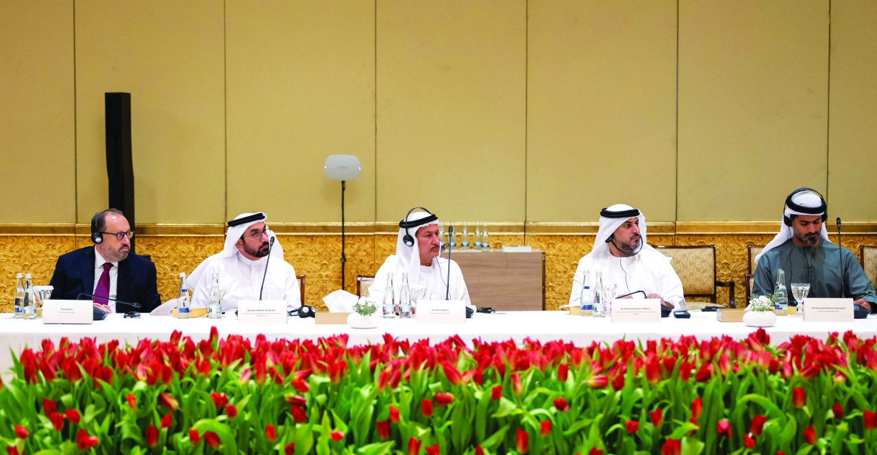 الصورة : رؤساء الشركات الإماراتية المشاركة في الاجتماع