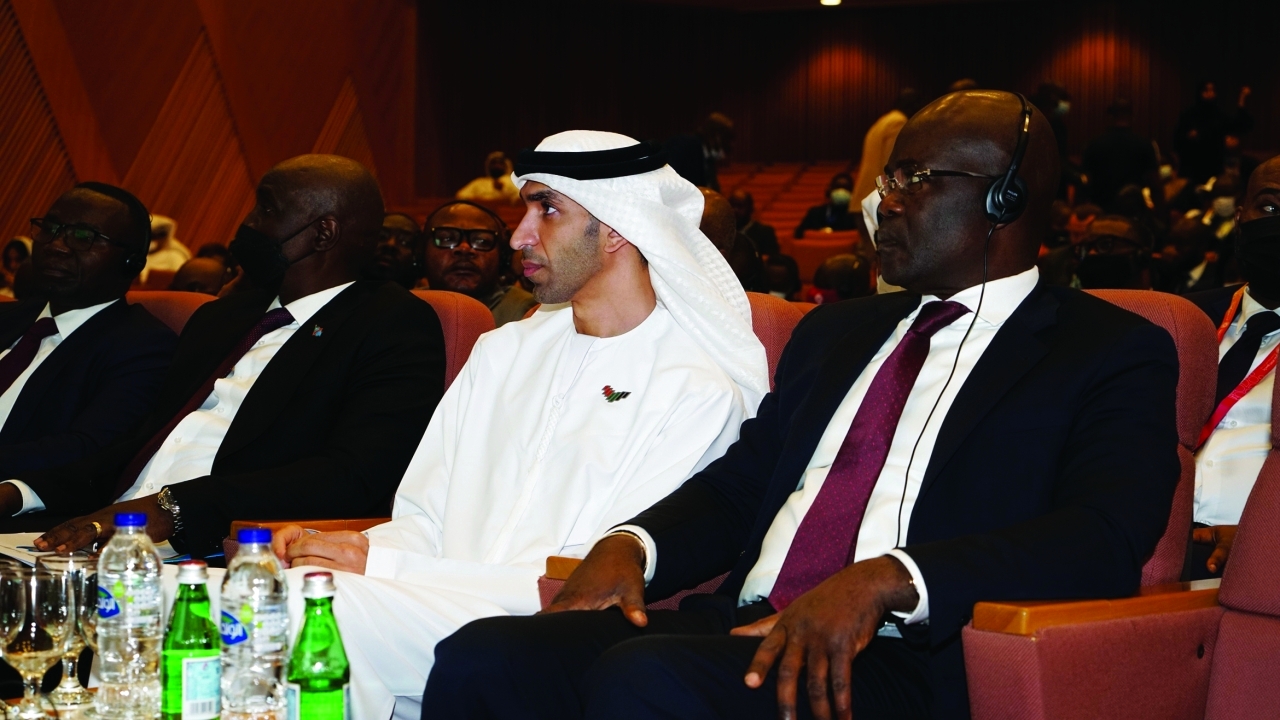 الإمارات والكونغو تبحثان فرص تنويع التجارة والاستثمار