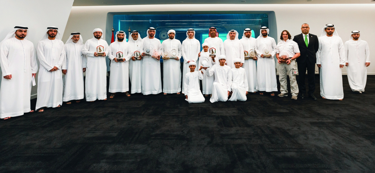 محمد بن راشد بن محمد يكرّم الفائزين في «درع إكسبو 2020 لسباقات الصقور»