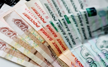 الصورة: الصورة: الروبل يرتفع أمام الدولار واليورو