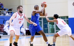الصورة: الصورة: منتخب السلة يفرط في الفوز أمام الأزرق الكويتي