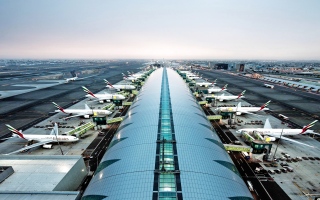الصورة: الصورة: الإمارات تقود مستقبل الطيران عالمياً