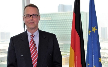الصورة: الصورة: سفير ألمانيا: "أبوظبي للكتاب" ملتقى الحضارات على أرض الإمارات