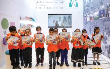 الصورة: الصورة: «الشارقة صديقة للطفل» يضيء جهوده في رعاية الطفل عبر منصته بمعرض أبوظبي الدولي للكتاب