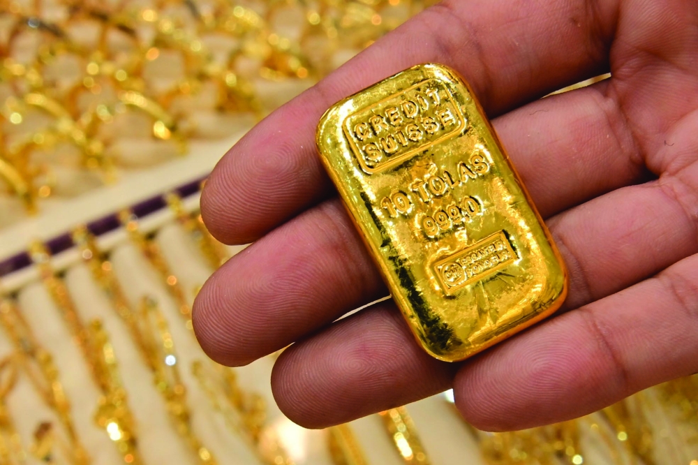 الذهب يتراجع مع تزايد توقعات رفع الفائدة والعائدات Image