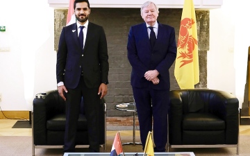 الصورة: الصورة: سفير الإمارات يلتقي رئيس برلمان مقاطعة والونيا
