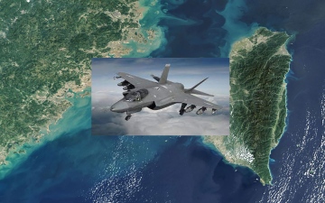 الصورة: الصورة: القوات الصينية في حالة تأهب قصوى.. طائرة أمريكية تعرض السلام للخطر بتحليقها في مضيق تايوان