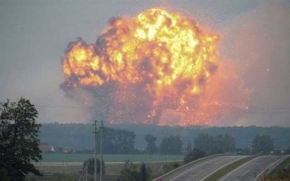 الصورة: الصورة: قصف صاروخي روسي لكييف وأنباء عن حصار أشخاص تحت الأنقاض