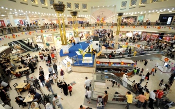 الصورة: الصورة: إقبال من المتسوقين في أول أيام مفاجآت صيف دبي