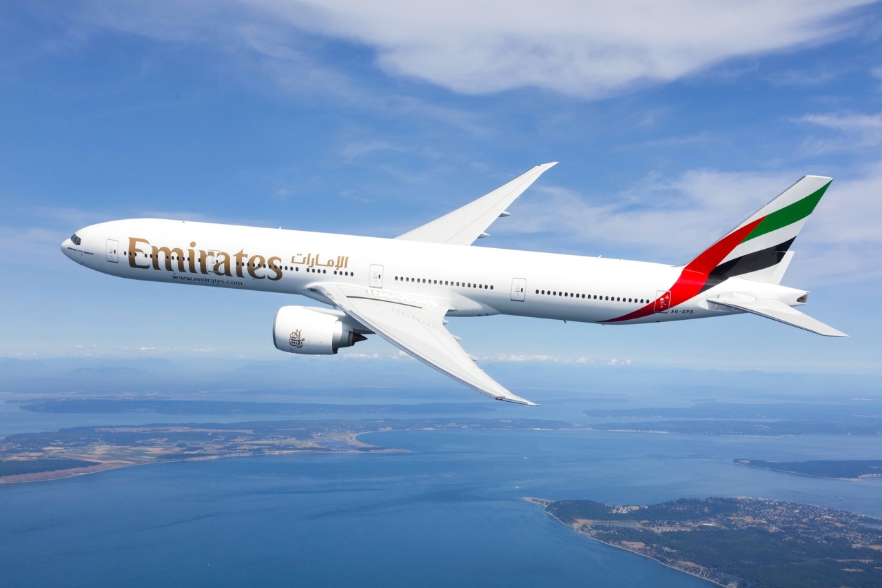طيران الإمارات تشغّل رحلة يومية ثالثة إلى «لندن غاتويك» - الاقتصادي