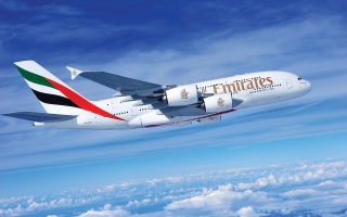 تيم كلارك: الطائرات الضخمة مفتاح أعمال «طيران الإمارات»