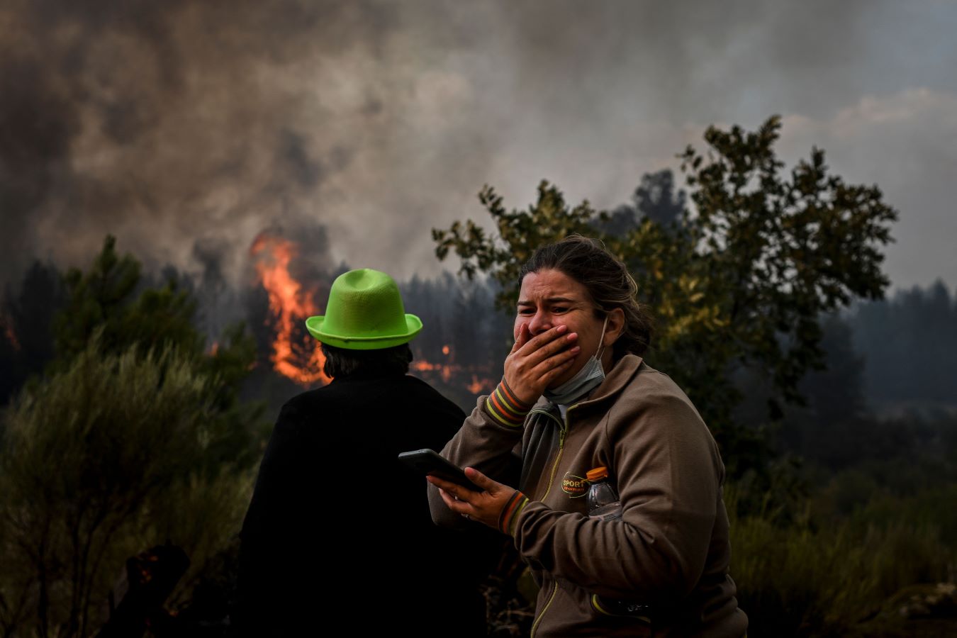 صورة حريق ضخم يلتهم “سيرا دا إستريلا” في البرتغال