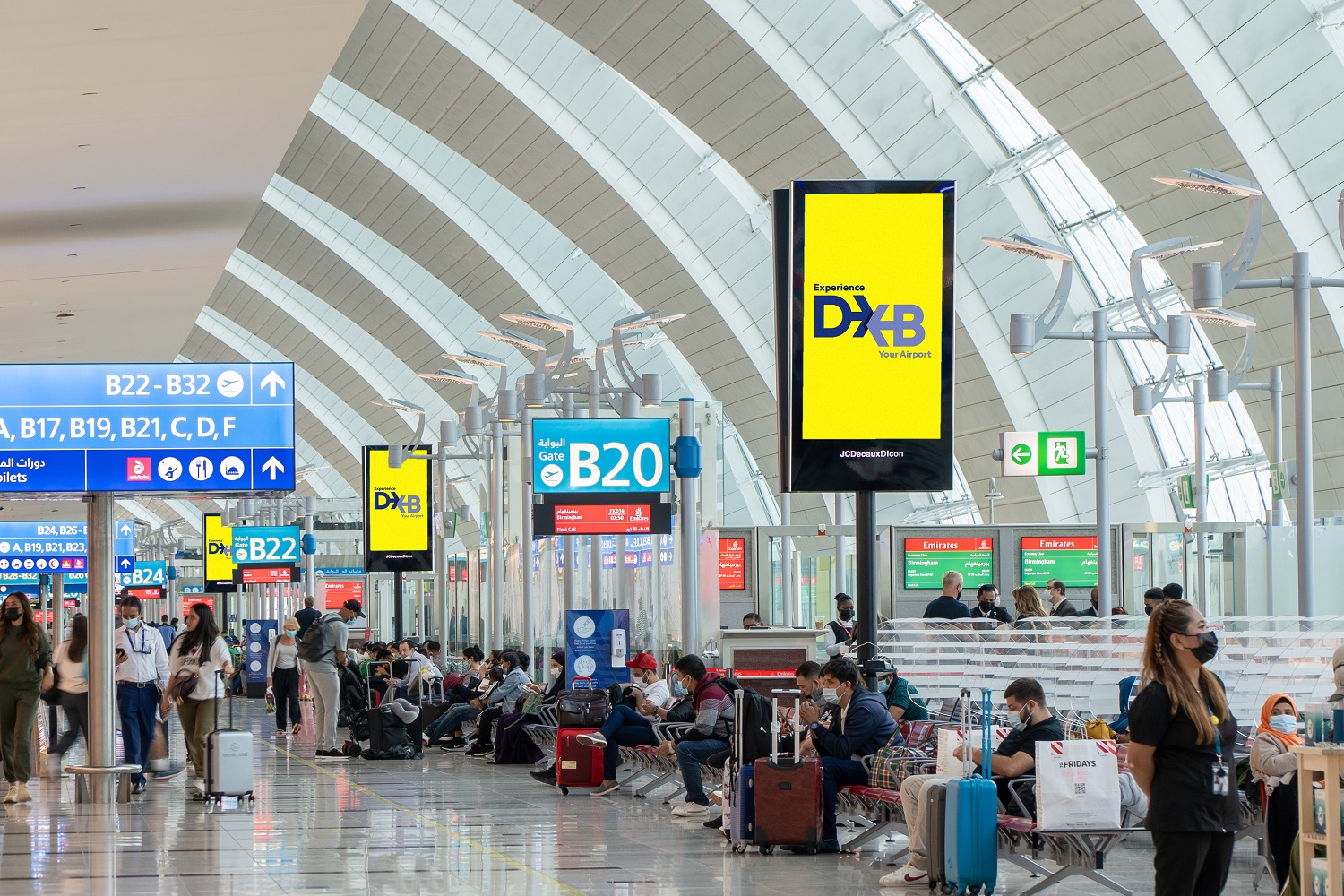 Dubai International Airport achieves a significant increase in the number of passengers, receiving 27.9 million passengers