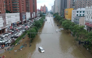 الصورة: الصورة: ارتفاع عدد ضحايا الفيضانات في الصين إلى 17 شخصا
