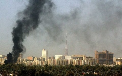 الصورة: الصورة: سقوط صواريخ على وسط بغداد لليوم الثاني