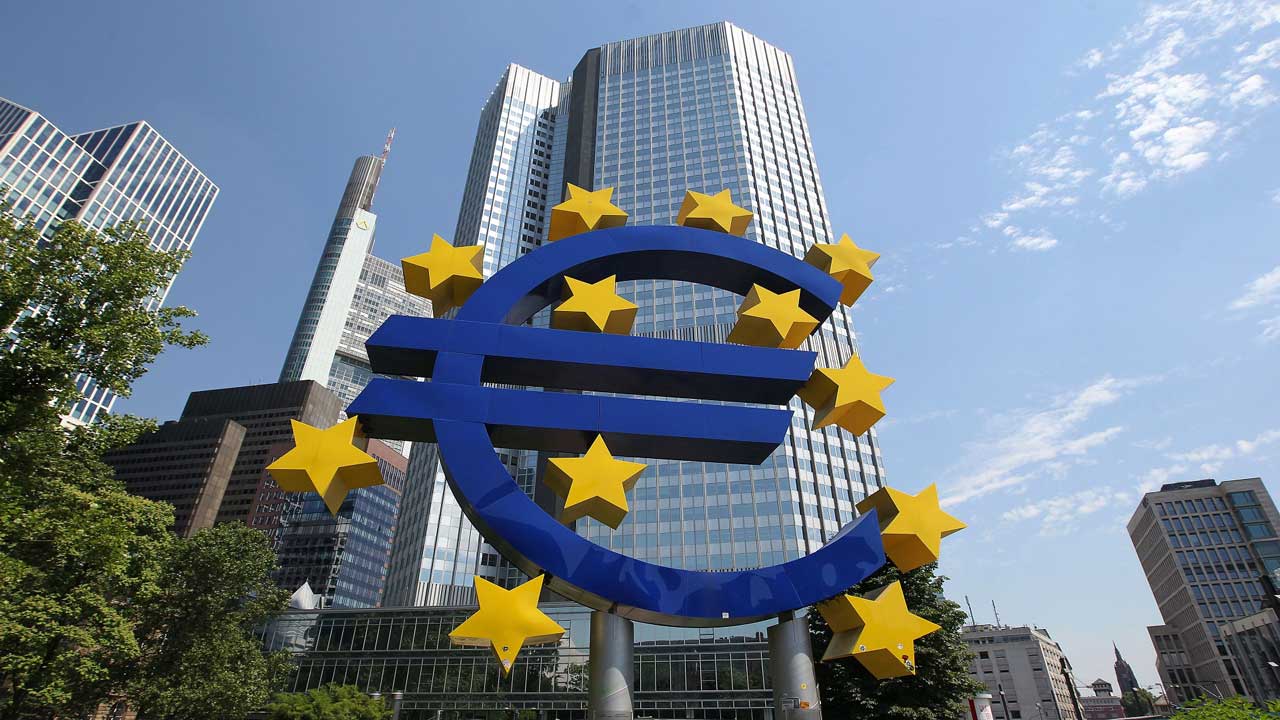التضخم في منطقة اليورو يقفز إلى مستوى تاريخي