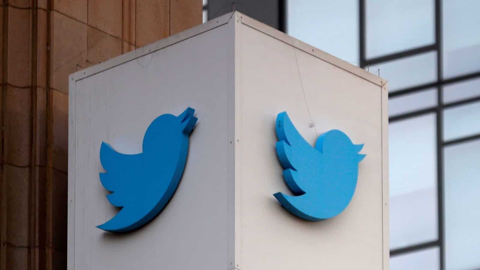 تويتر تعرض إعادة شراء سنداتها لتعزيز سلطة ماسك عليها