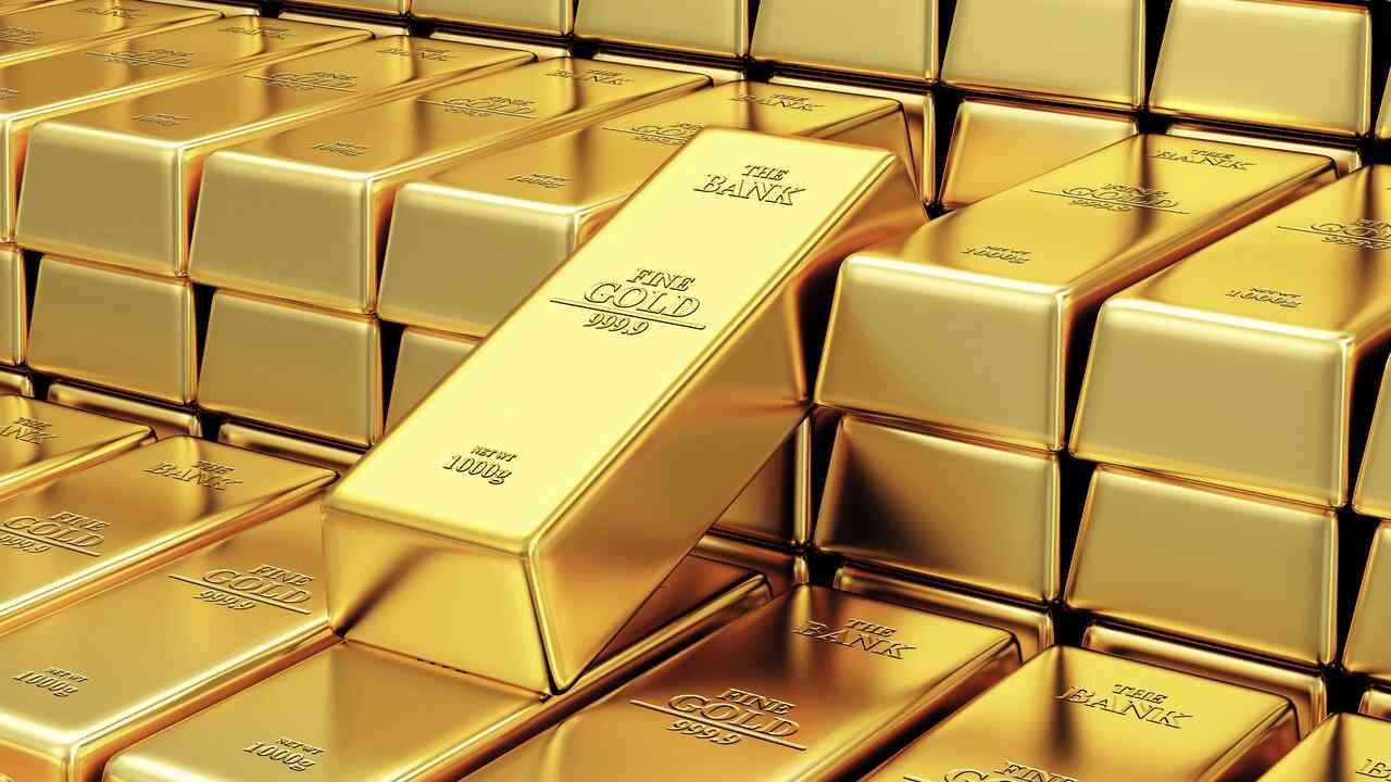 الذهب يصعد 2‭%‬ وسط آمال في إبطاء زيادات سعر الفائدة