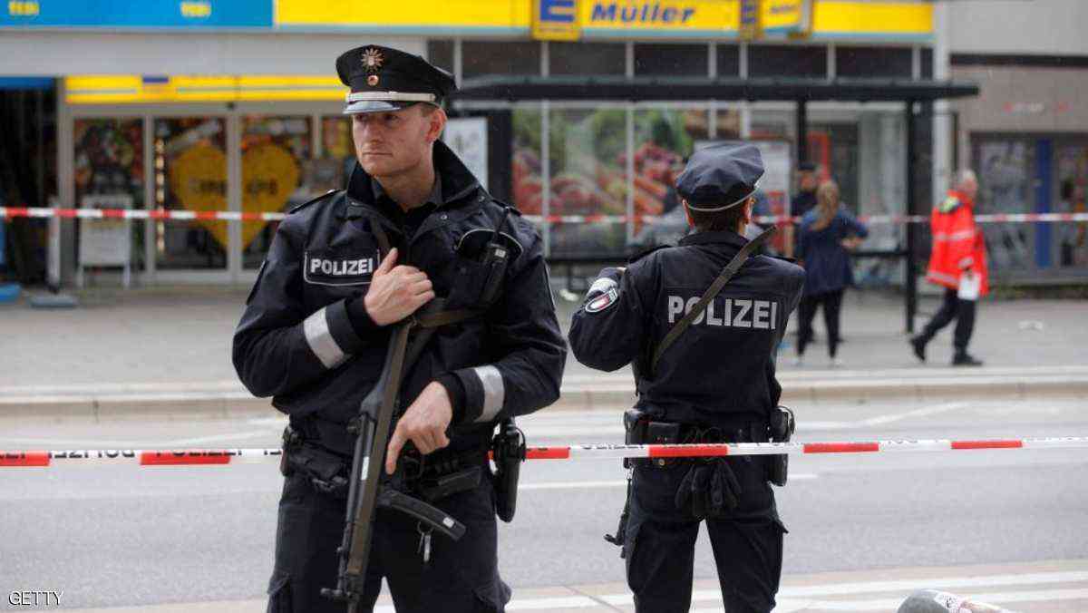 بعد تحرير 3 نساء.. الشرطة الألمانية تبحث عن ضحايا آخرين لمجرم متسلسل