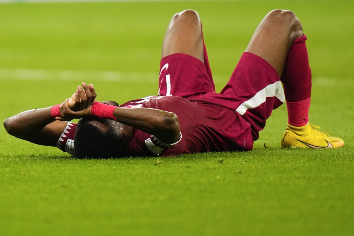 بعد الخسارة من السنغال.. تعرف على فرص قطر لبلوغ دور المجموعات بالمونديال