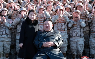 الصورة: الصورة: كيم جونج أون: هدف كوريا الشمالية هو امتلاك أقوى قوة نووية في العالم