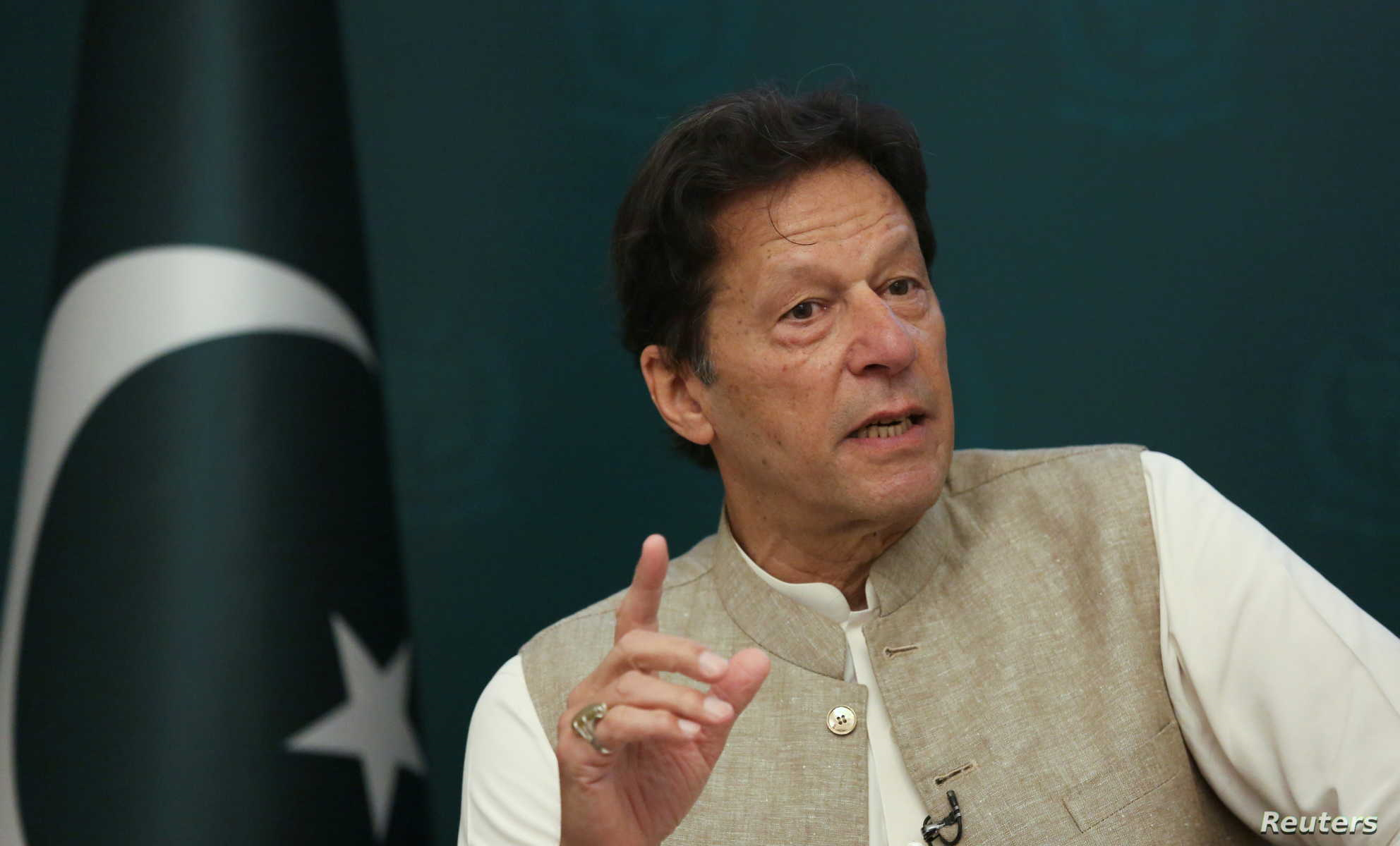 وزيرة الإعلام الباكستانية: عمران خان لم يعد طرفاً في النظام السياسي