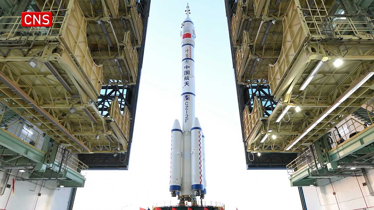 الصين تستعد لإطلاق المركبة شنتشو-15 إلى محطتها الفضائية يوم غد