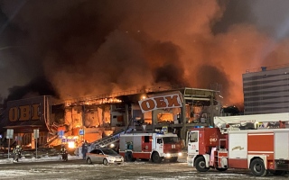 الصورة: الصورة: إدارة الطوارئ الروسية تشتبه بأن الحريق في ضاحية موسكو عمل "إجرامي"