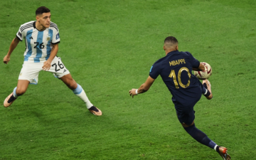 الصورة: الصورة:  أبرز أحداث نهائي كأس العالم بين الأرجنتين وفرنسا