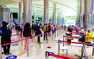 الصورة: الصورة: مطار دبي يحتفظ بالصدارة عالمياً في المسافرين الدوليين