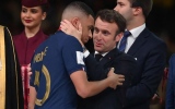 الصورة: الصورة: بعد خسارة كأس العالم.. ماكرون يوجه رسالة للاعبي منتخب فرنسا