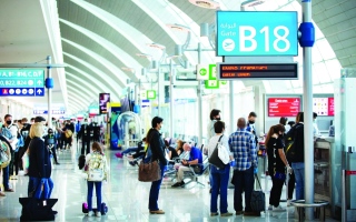 الصورة: الصورة: مطار دبي يتوقع مليوني مسافر في 8 أيام
