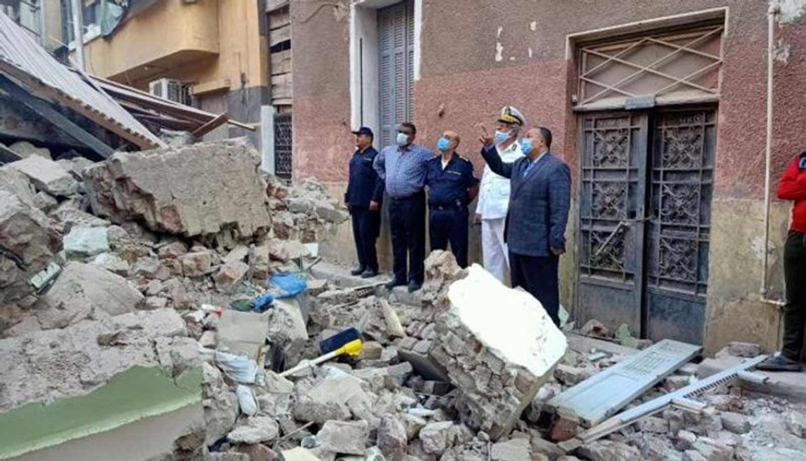مصرع 3 أشخاص بانهيار بناية سكنية في مصر
