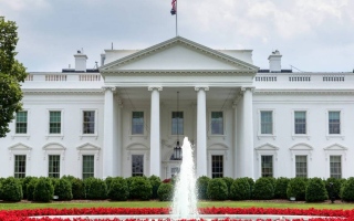 الصورة: الصورة: البيت الأبيض: بايدن على دراية بالعطل الفني في نظام إدارة الطيران الاتحادي