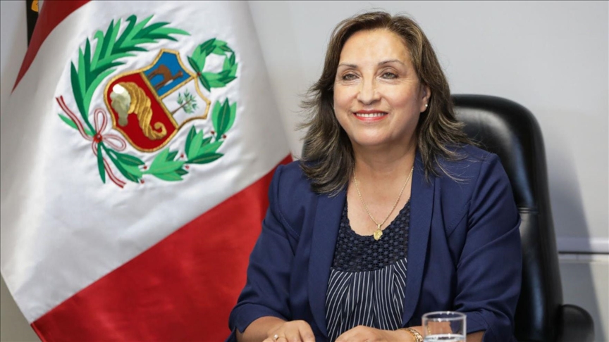 رئيسة البيرو تطلب من البرلمان تقريب موعد الانتخابات
