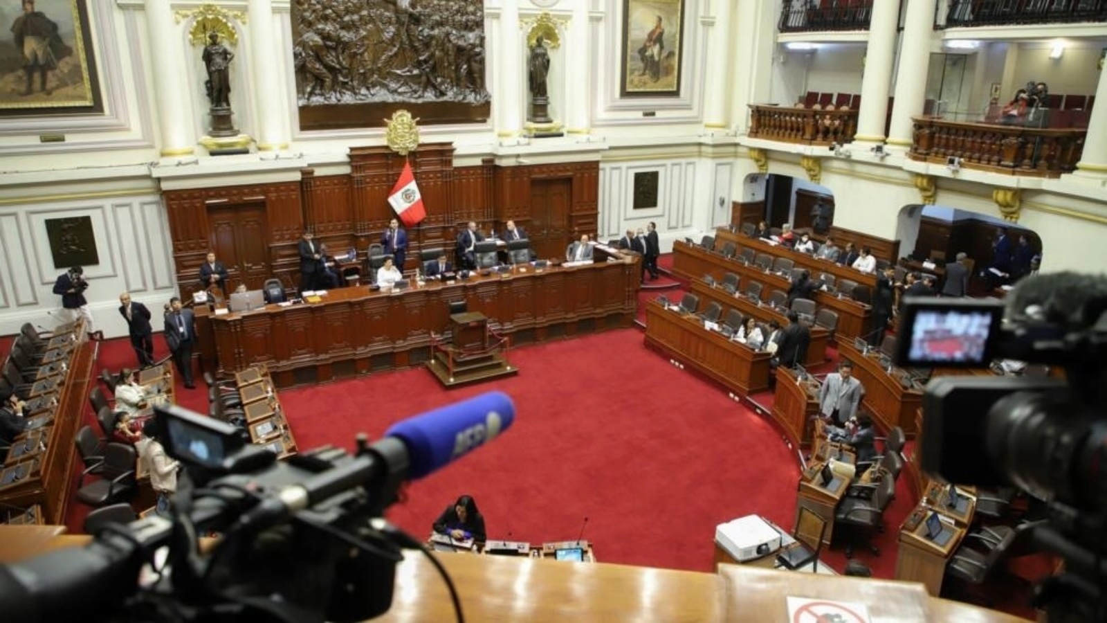 البيرو.. البرلمان يرفض طلب الرئيسة تقريب موعد الانتخابات