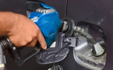 الصورة: الصورة: باكستان ترفع أسعار الوقود