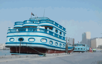 الصورة: الصورة: دبي وجهة رئيسية للسفن الخشبية التجارية