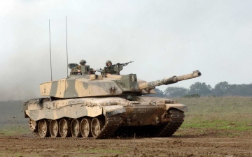 الصورة: الصورة: أوكرانيا تستقبل أكثر من 120 دبابة غربية في الدفعة الأولى