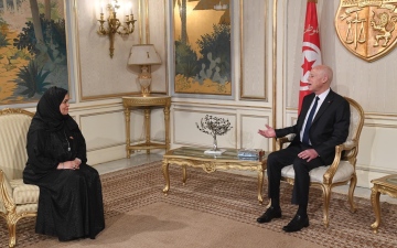الصورة: الصورة: الرئيس التونسي يتسلم أوراق اعتماد سفيرة الدولة