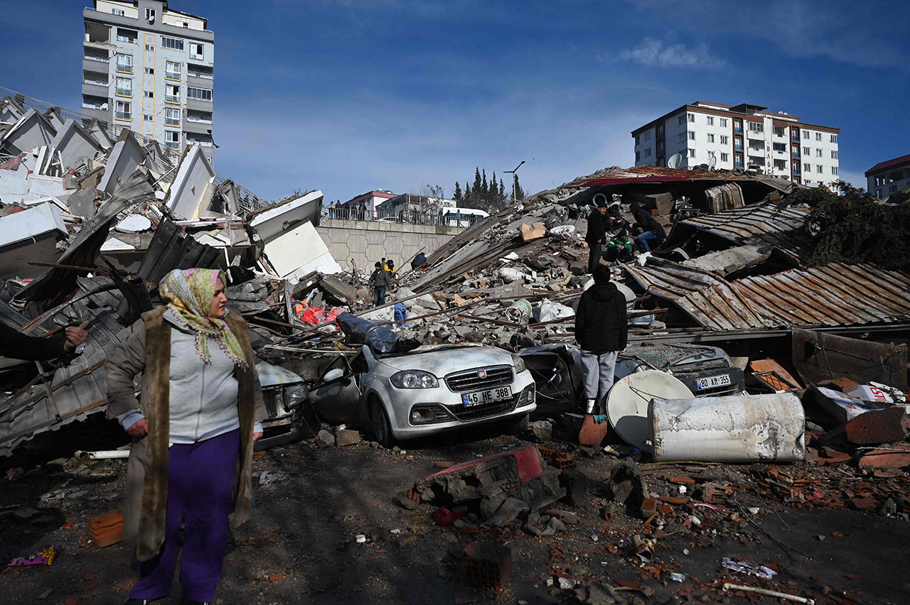 لماذا كان زلزال تركيا وسوريا مدمراً إلى هذا الحد؟