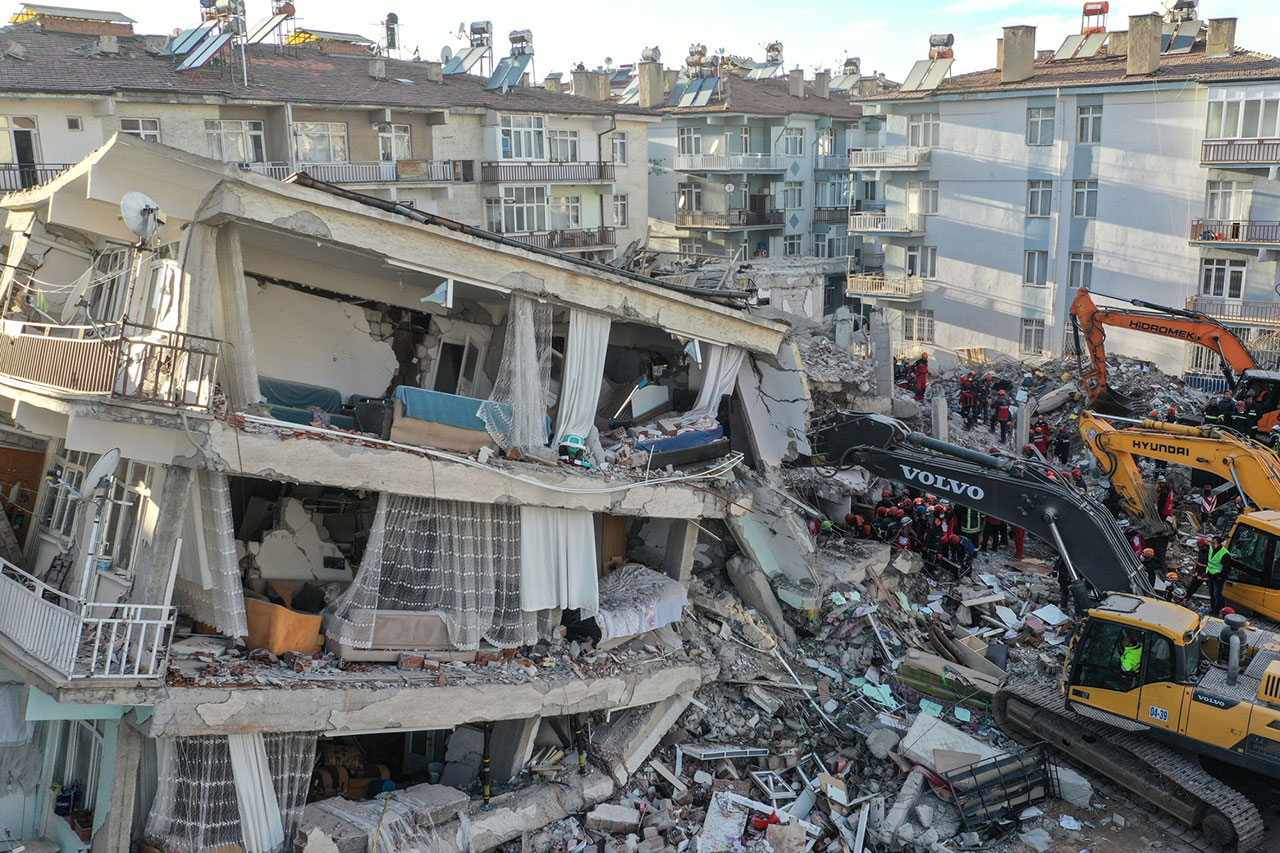 حصيلة ضحايا الزلزال في تركيا وسوريا تتجاوز 40 ألف قتيل