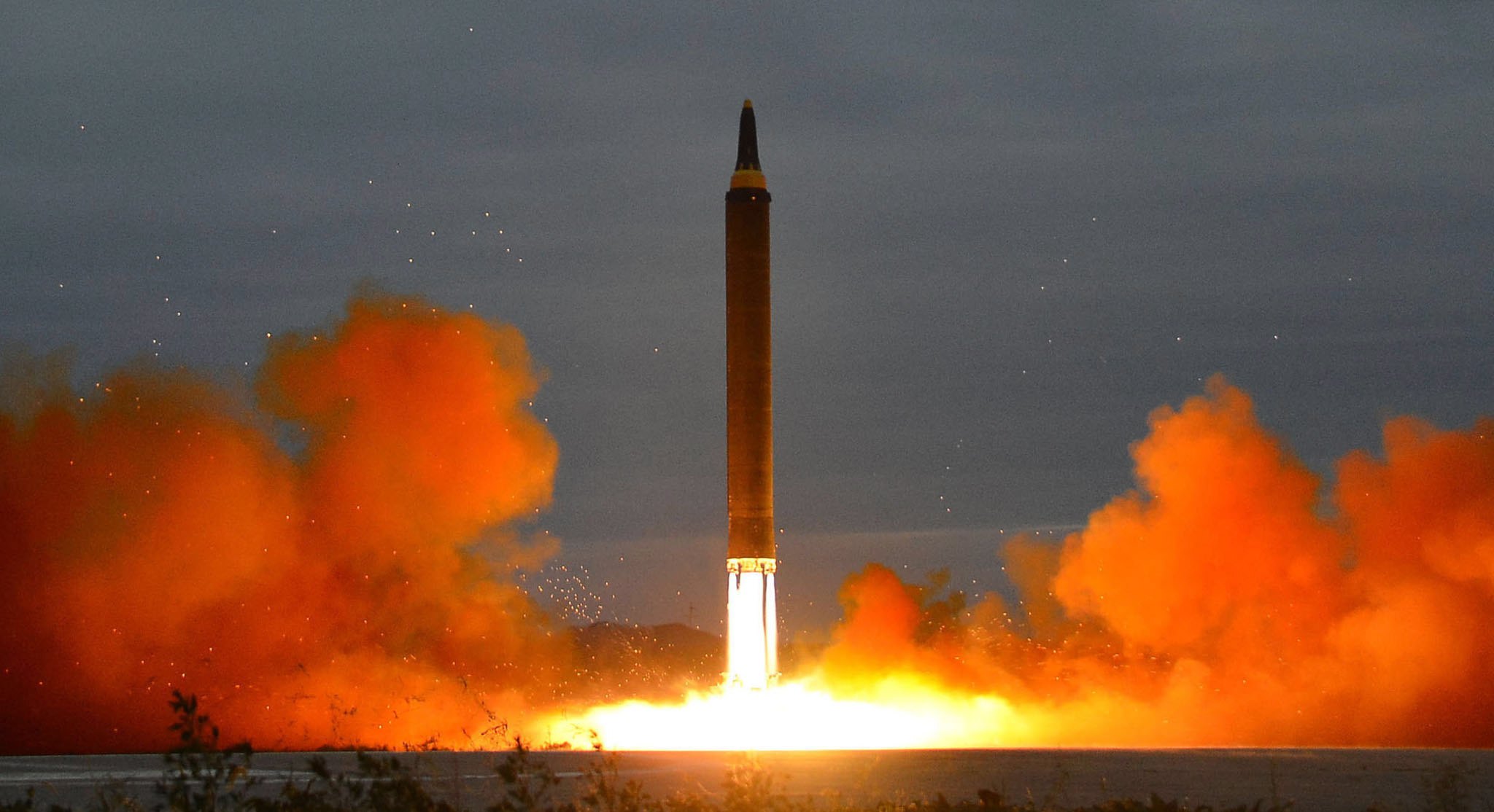 كوريا الشمالية تؤكد اختبارها صاروخاً باليستياً عابراً للقارات