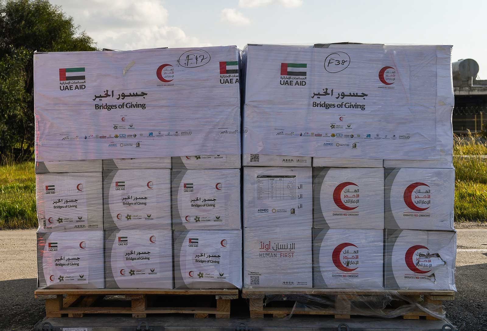 الإمارات تواصل إرسال المساعدات للمتضررين من زلزال سوريا وتركيا
