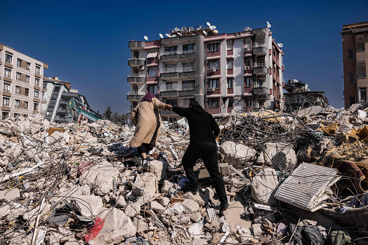 إصابة ما لا يقل عن 470 شخصاً في سوريا جراء الزلزالين الأخيرين