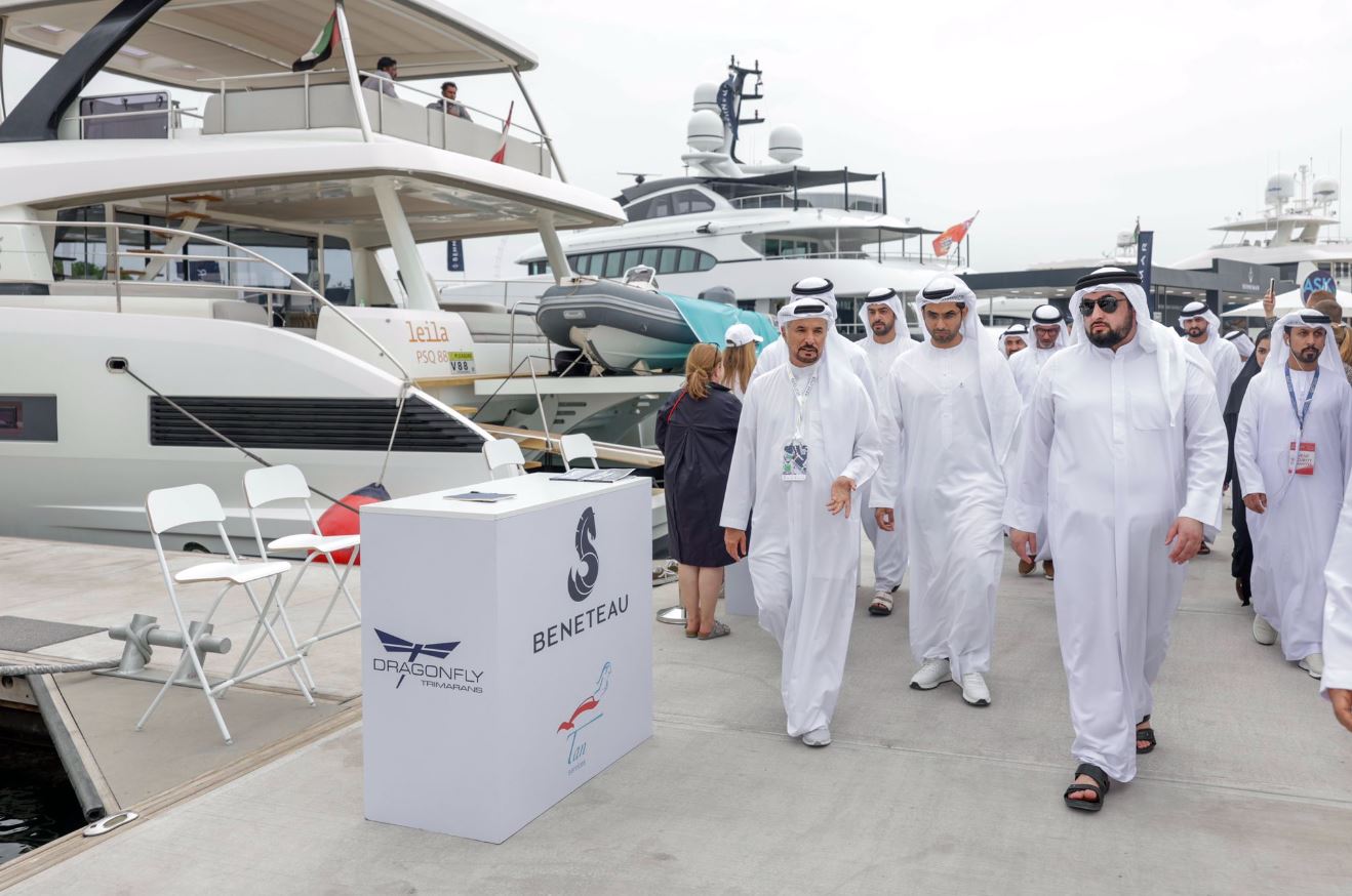 أحمد بن محمد يفتتح معرض دبي العالمي للقوارب 2023